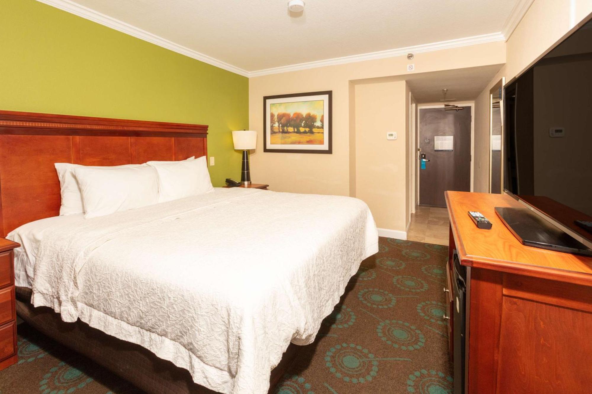 Hampton Inn Daytona Speedway-Airport Дейтона-Бич Экстерьер фото