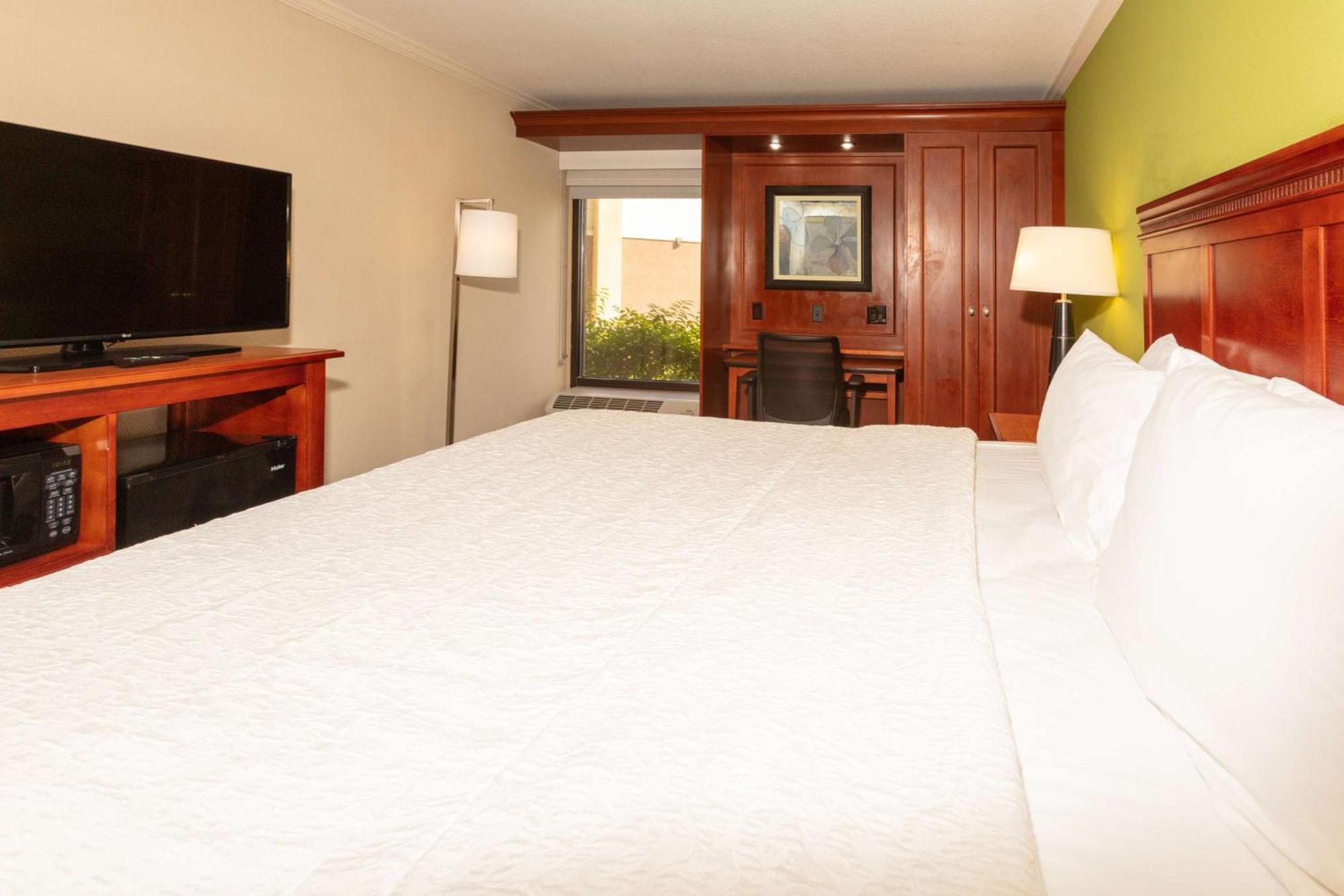 Hampton Inn Daytona Speedway-Airport Дейтона-Бич Экстерьер фото