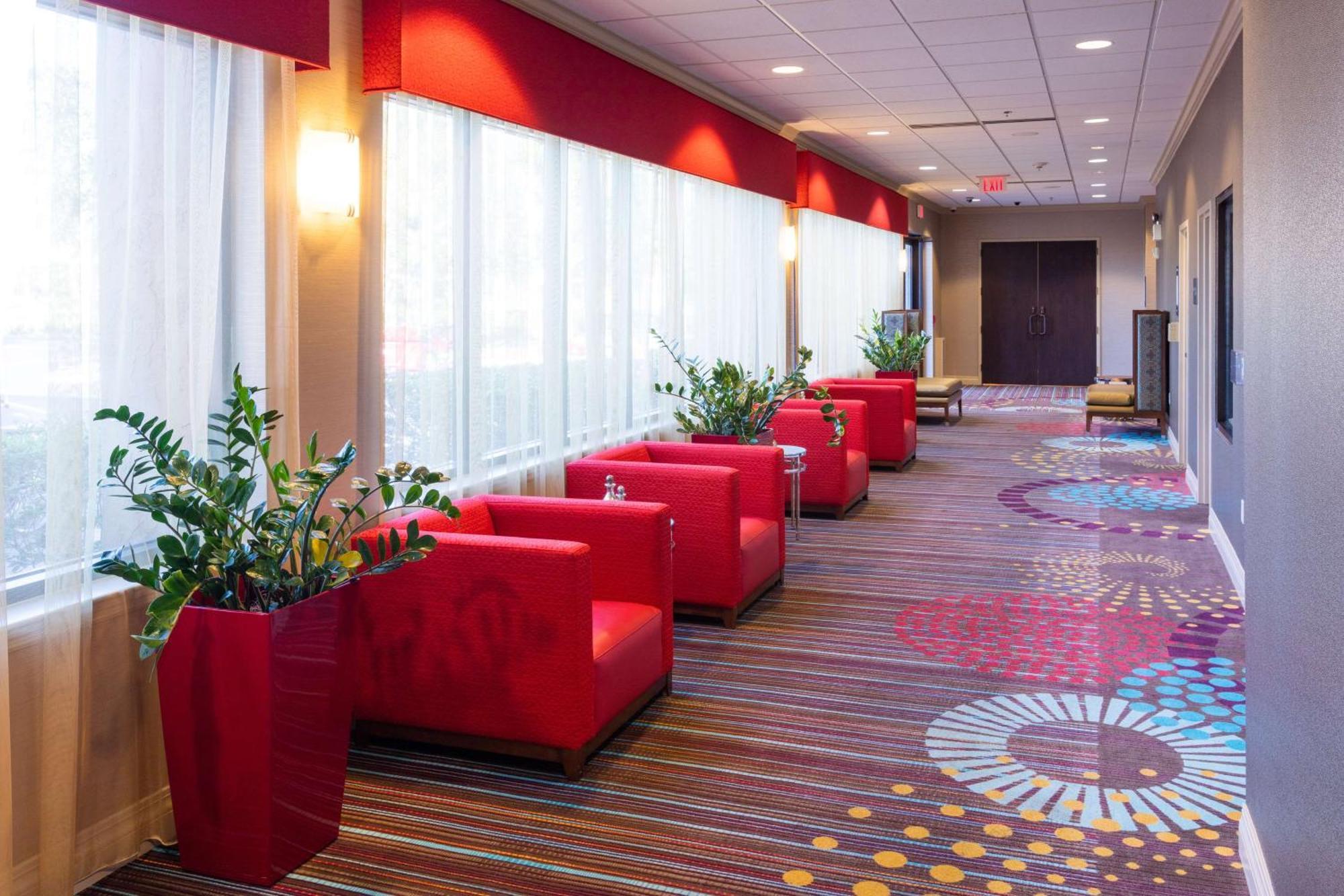 Hampton Inn Daytona Speedway-Airport Дейтона-Бич Экстерьер фото